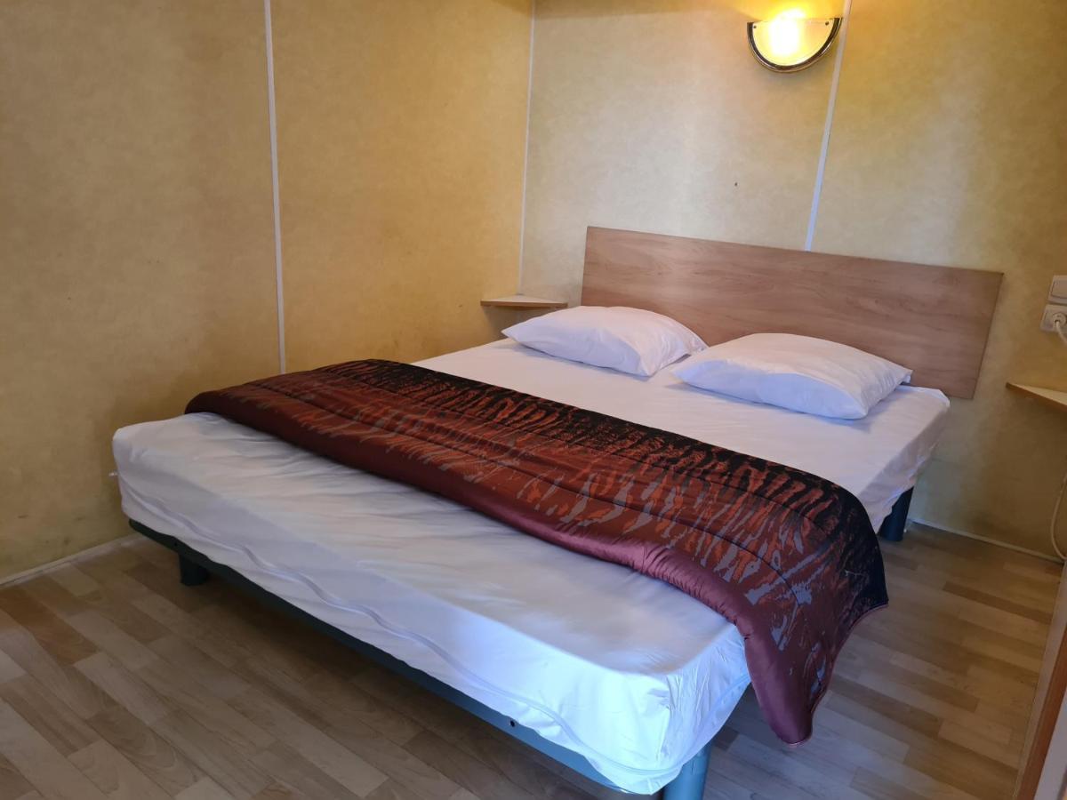 Resort & Camping - Val De Braye Besse-sur-Braye ภายนอก รูปภาพ
