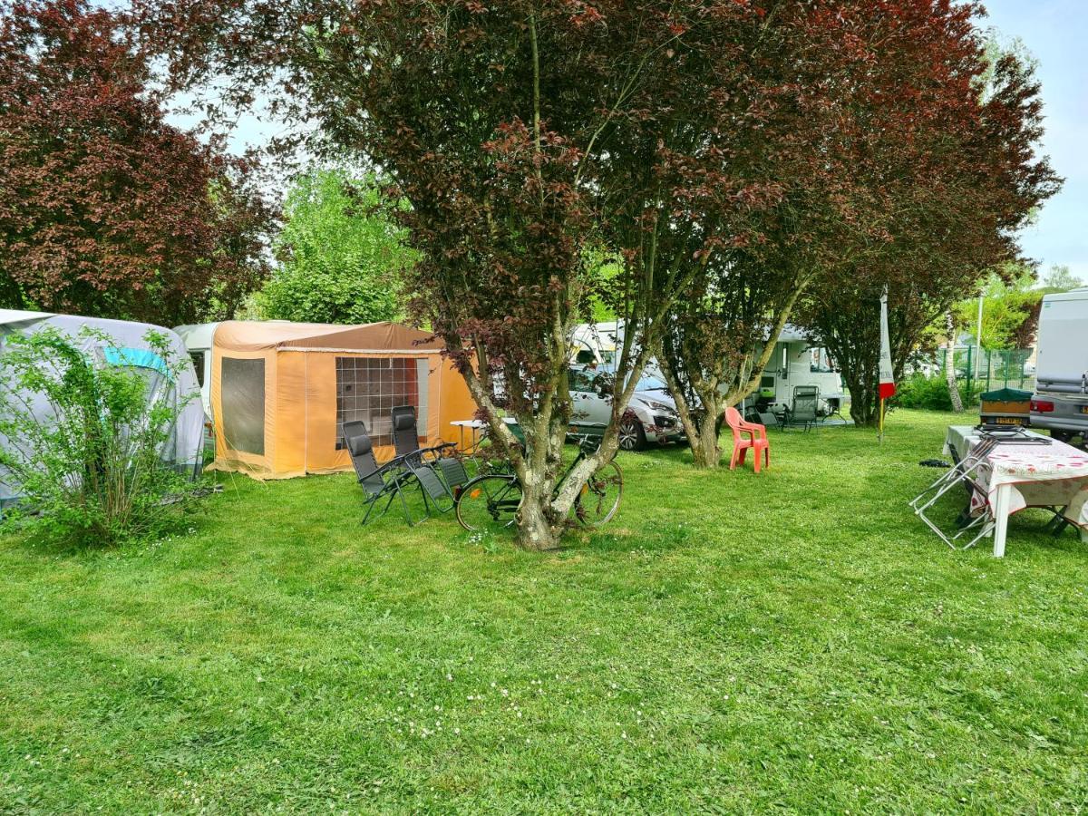 Resort & Camping - Val De Braye Besse-sur-Braye ภายนอก รูปภาพ
